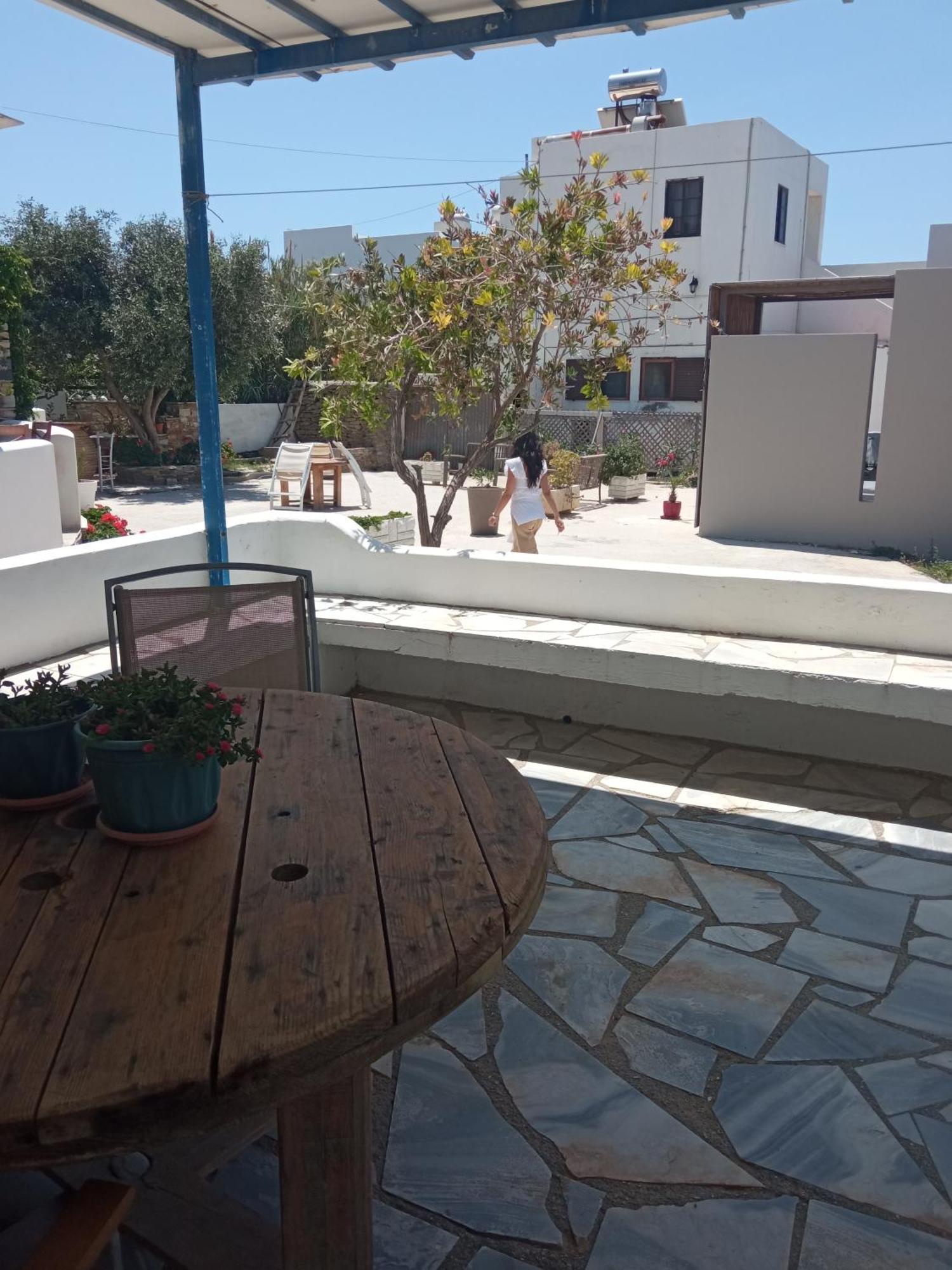 קיוניה Vrahos Studios מראה חיצוני תמונה
